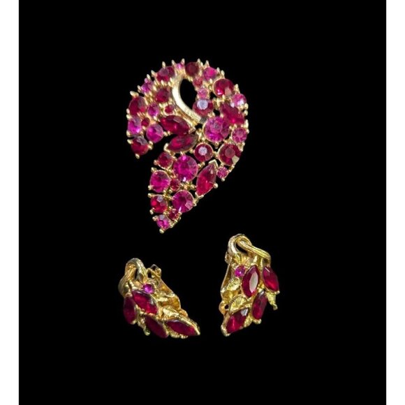 Vintage Gold & Ruby Red  pink Clip-On Earrings & Brooch Set Estate statement - Picture 1 of 7